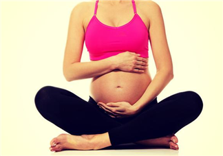 孕晚期不运动不好生吗 孕晚期是多休息还是多运动