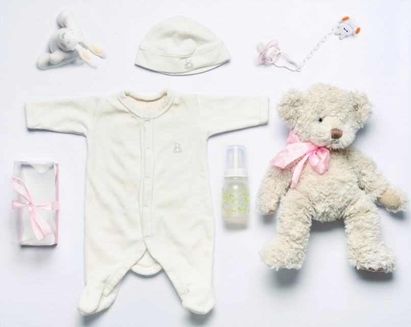 新生儿生活用品怎么准备 怎么合理的给孩子准备婴儿装