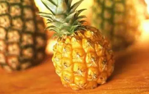 哺乳期可以吃菠萝吗 哺乳期吃菠萝要注意什么