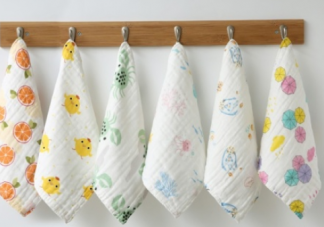 宝宝口水巾的选择方法 口水巾哪种材质好